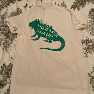 Molly Ann Bishop iguana tee, small